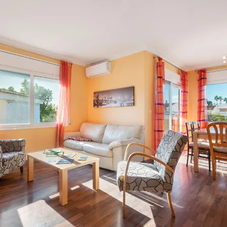Διαμέρισμα Luxuriant In With Private Terrace